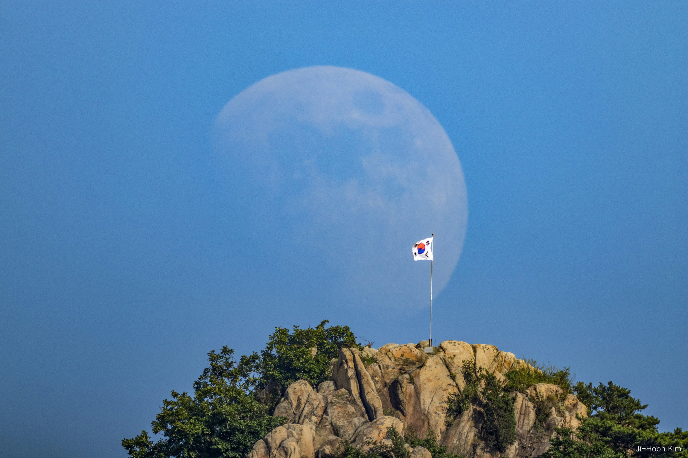 the moon and the flag .jpg